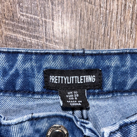 PRETTY LITTLE THING: Two Piece Denim Set - Picture 3 of 8